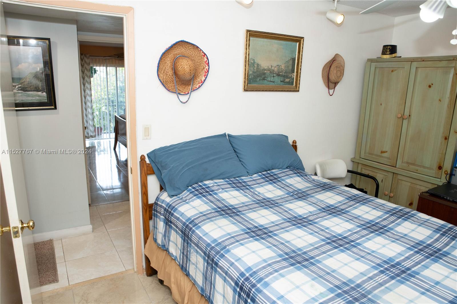 4800 Hillcrest Ln 307, Hollywood, Florida 33021, 2 Bedrooms Bedrooms, ,2 BathroomsBathrooms,Residential,For Sale,4800 Hillcrest Ln 307,A11527767