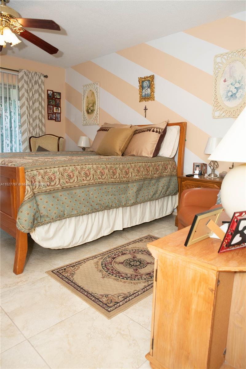 4800 Hillcrest Ln 307, Hollywood, Florida 33021, 2 Bedrooms Bedrooms, ,2 BathroomsBathrooms,Residential,For Sale,4800 Hillcrest Ln 307,A11527767