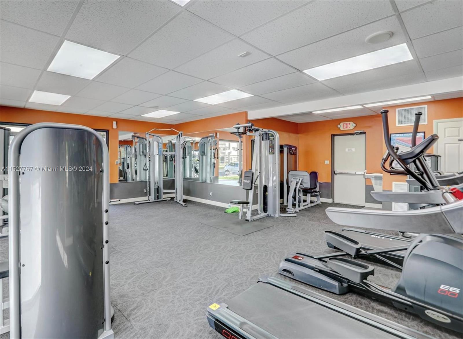 4800 Hillcrest Ln 307, Hollywood, Florida 33021, 2 Bedrooms Bedrooms, ,2 BathroomsBathrooms,Residential,For Sale,4800 Hillcrest Ln 307,A11527767