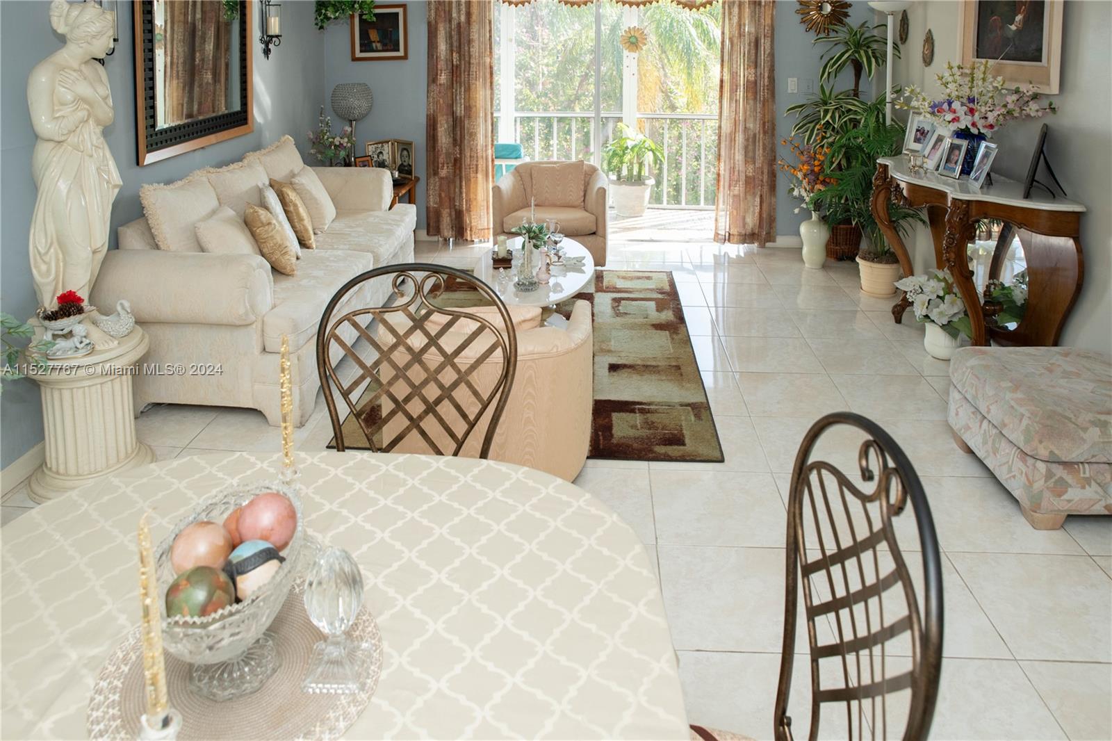 4800 Hillcrest Ln 307, Hollywood, Florida 33021, 2 Bedrooms Bedrooms, ,2 BathroomsBathrooms,Residential,For Sale,4800 Hillcrest Ln 307,A11527767