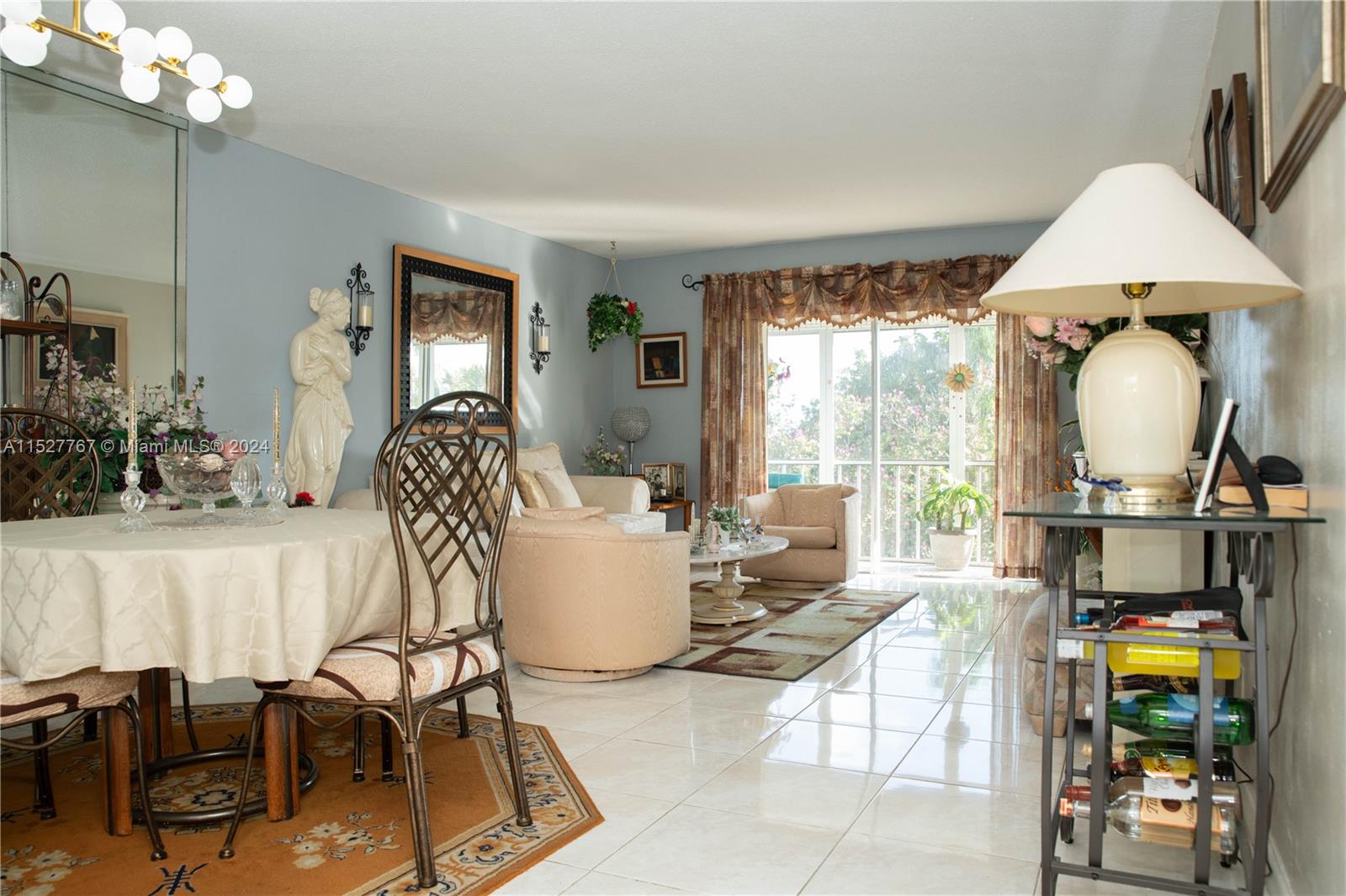 4800 Hillcrest Ln 307, Hollywood, Florida 33021, 2 Bedrooms Bedrooms, ,2 BathroomsBathrooms,Residential,For Sale,4800 Hillcrest Ln 307,A11527767