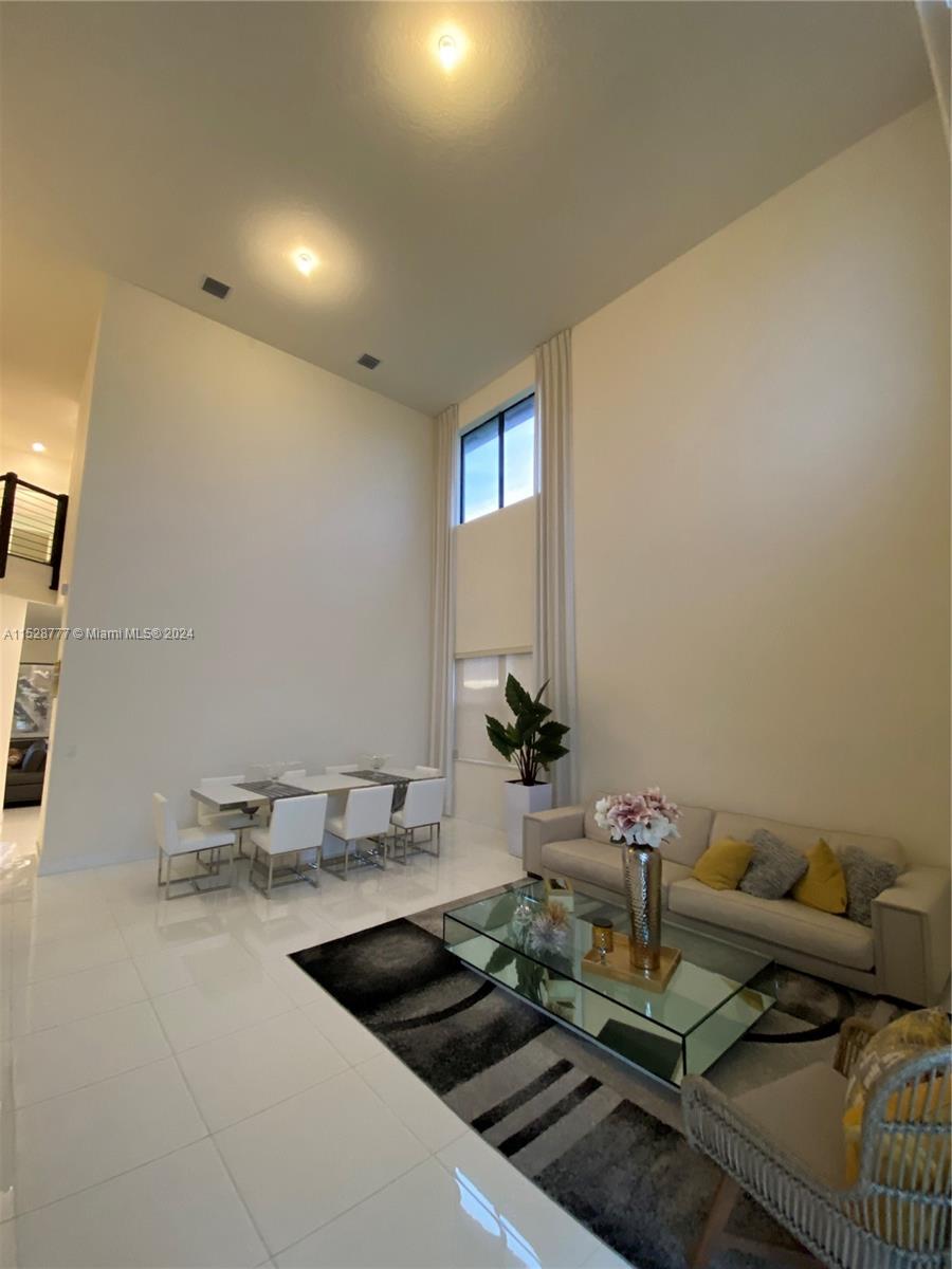 16060 NW 89th Ct, Miami Lakes, Florida 33018, 4 Bedrooms Bedrooms, ,3 BathroomsBathrooms,Residentiallease,For Rent,16060 NW 89th Ct,A11528777