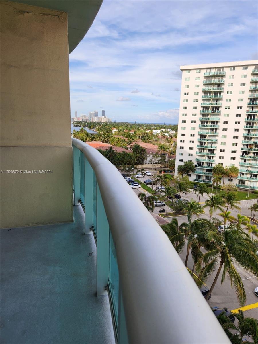 19390  Collins Ave #904 For Sale A11526872, FL