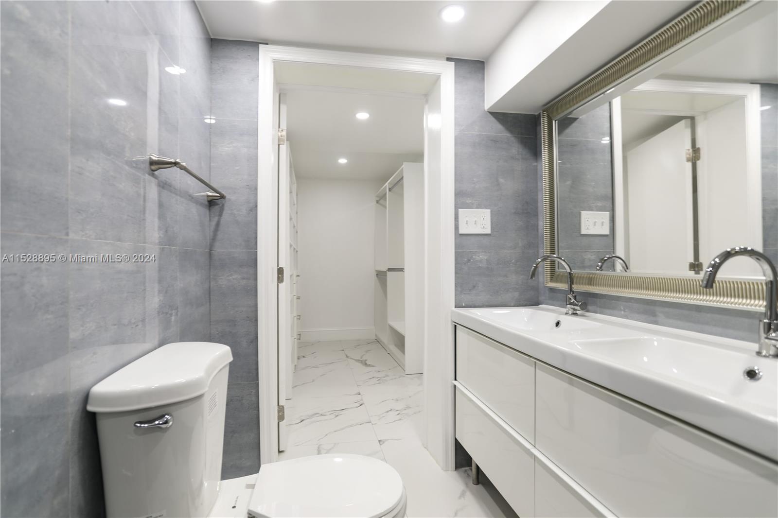 1436 Funston St, Hollywood, Florida 33020, 4 Bedrooms Bedrooms, ,4 BathroomsBathrooms,Residential,For Sale,1436 Funston St,A11528895