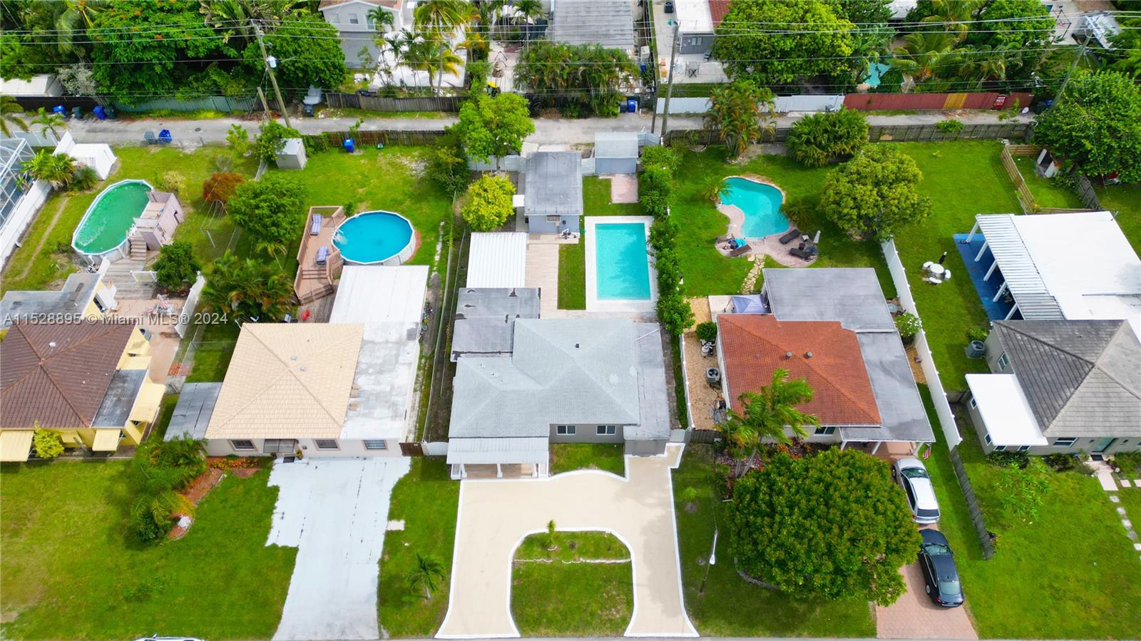 1436 Funston St, Hollywood, Florida 33020, 4 Bedrooms Bedrooms, ,4 BathroomsBathrooms,Residential,For Sale,1436 Funston St,A11528895