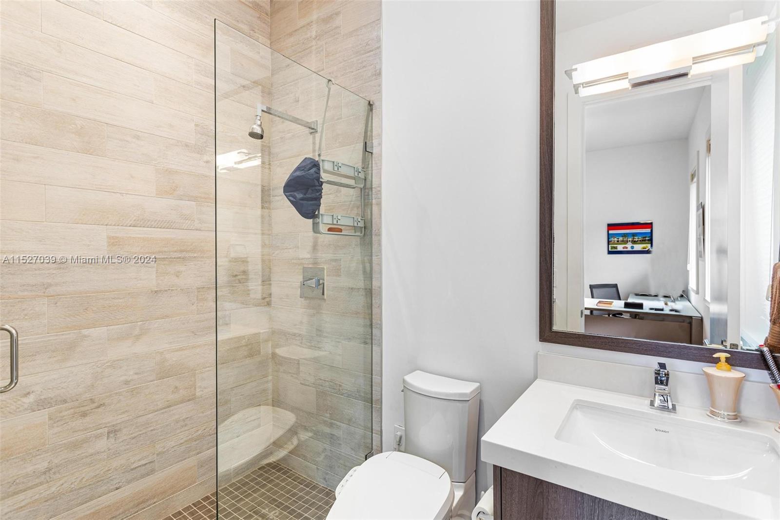 731 Escobar Ave, Coral Gables, Florida 33134, 5 Bedrooms Bedrooms, ,5 BathroomsBathrooms,Residential,For Sale,731 Escobar Ave,A11527039