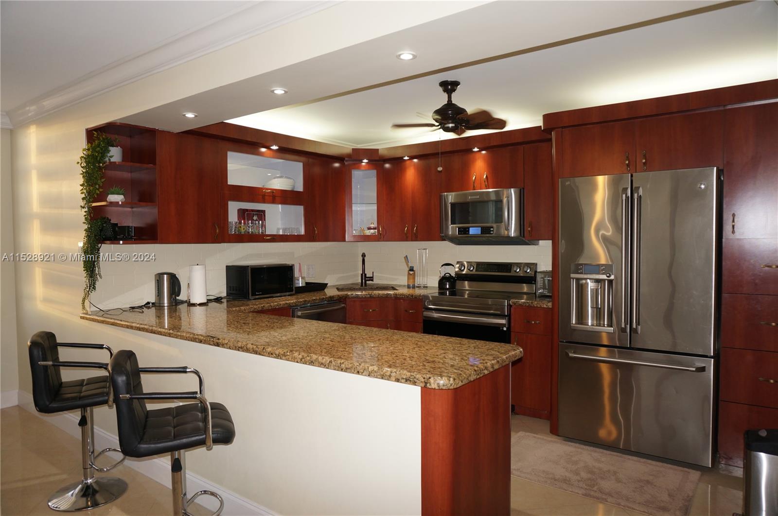 2750 183rd St, Aventura, FL, 33160 United States, 2 Bedrooms Bedrooms, ,2 BathroomsBathrooms,Residential,For Sale,183rd St,A11528921