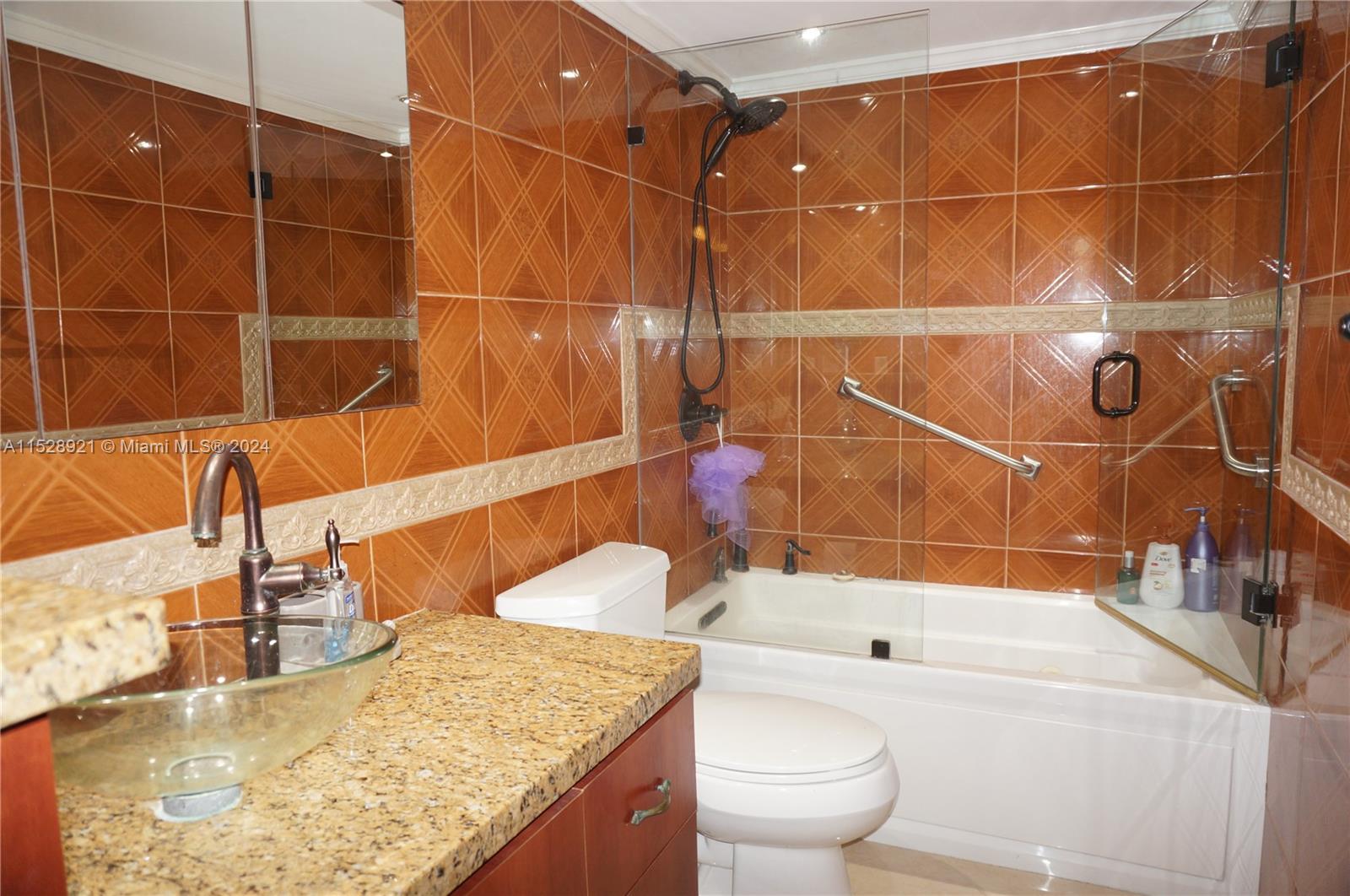2750 183rd St, Aventura, FL, 33160 United States, 2 Bedrooms Bedrooms, ,2 BathroomsBathrooms,Residential,For Sale,183rd St,A11528921