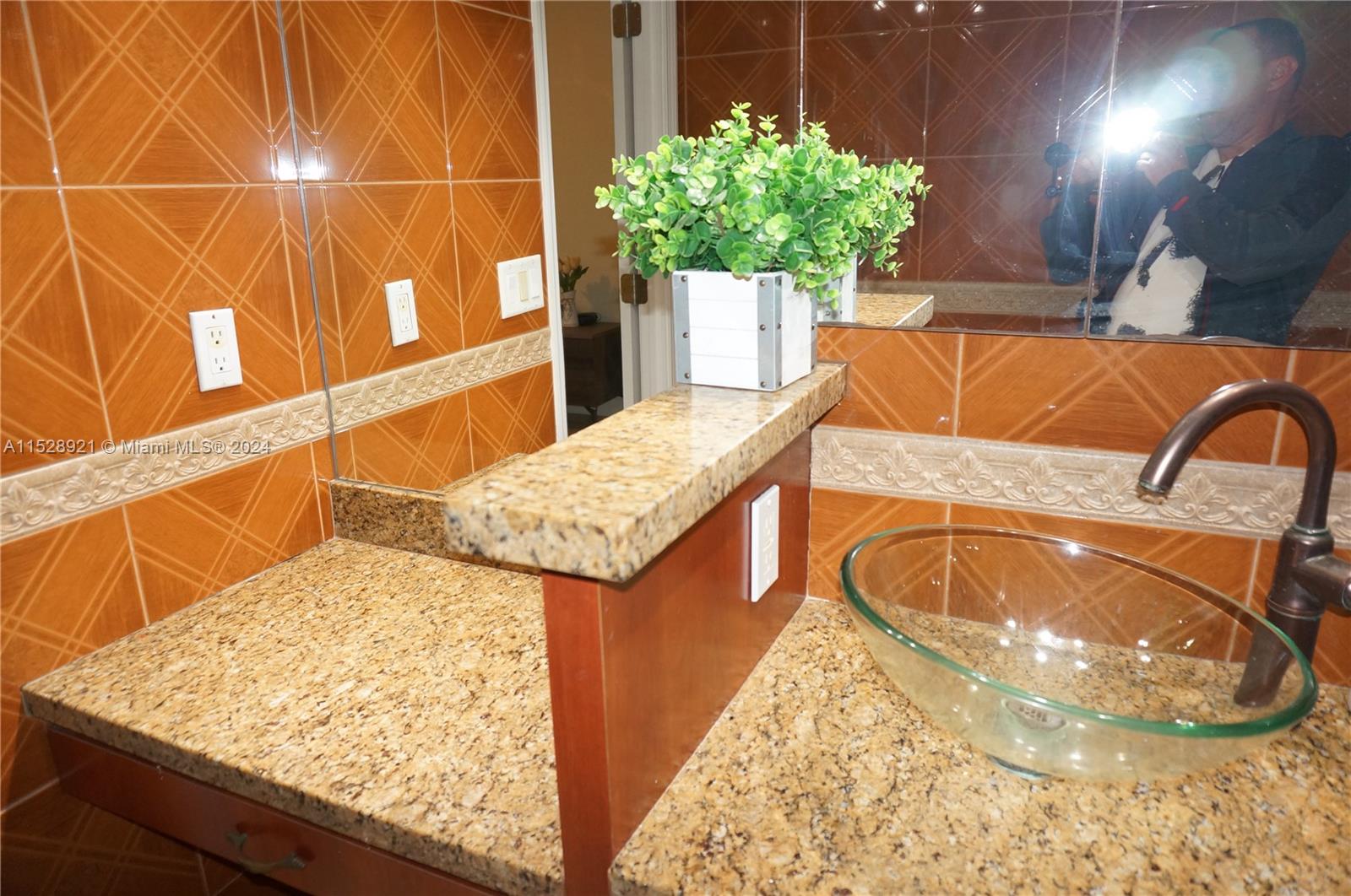 2750 183rd St, Aventura, FL, 33160 United States, 2 Bedrooms Bedrooms, ,2 BathroomsBathrooms,Residential,For Sale,183rd St,A11528921