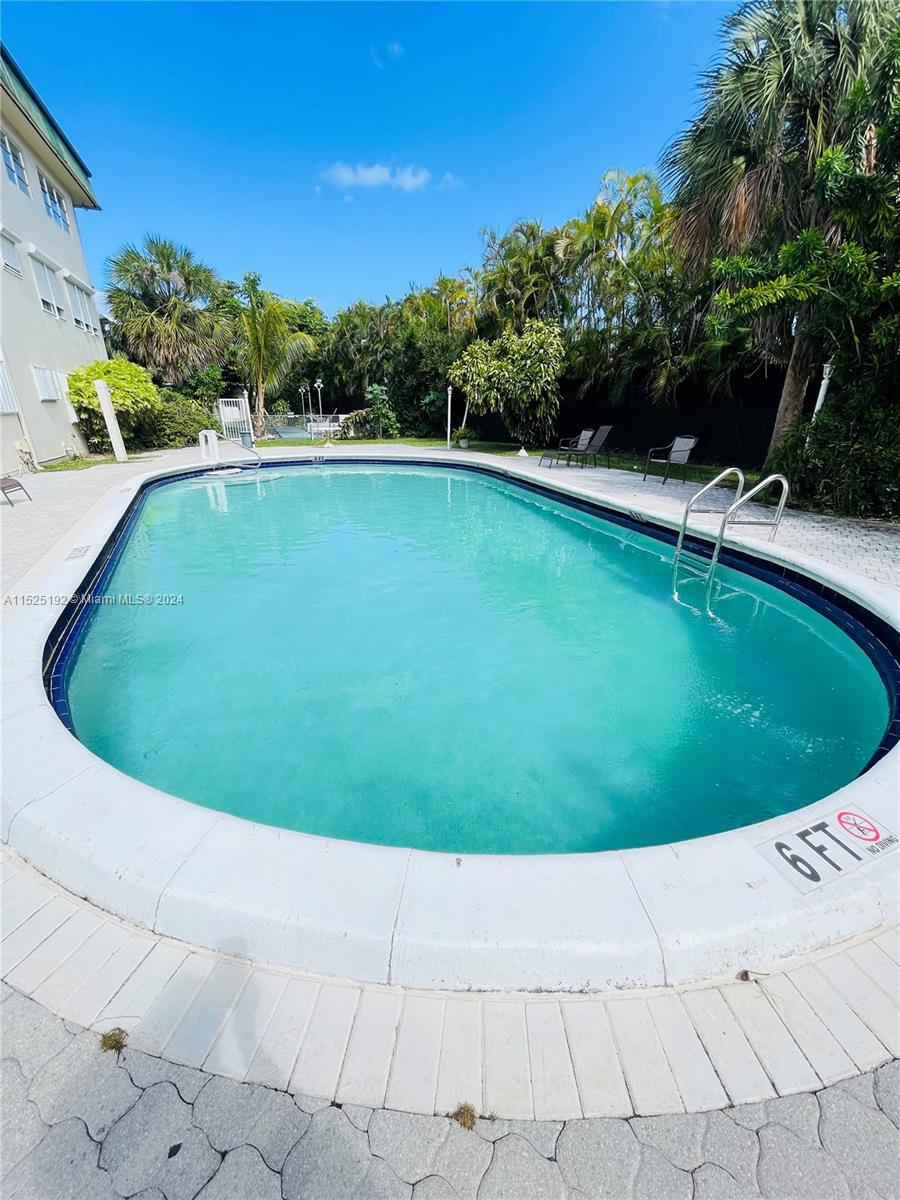 1420 Atlantic Shores Blvd 130, Hallandale Beach, Florida 33009, 1 Bedroom Bedrooms, ,1 BathroomBathrooms,Residential,For Sale,1420 Atlantic Shores Blvd 130,A11525192