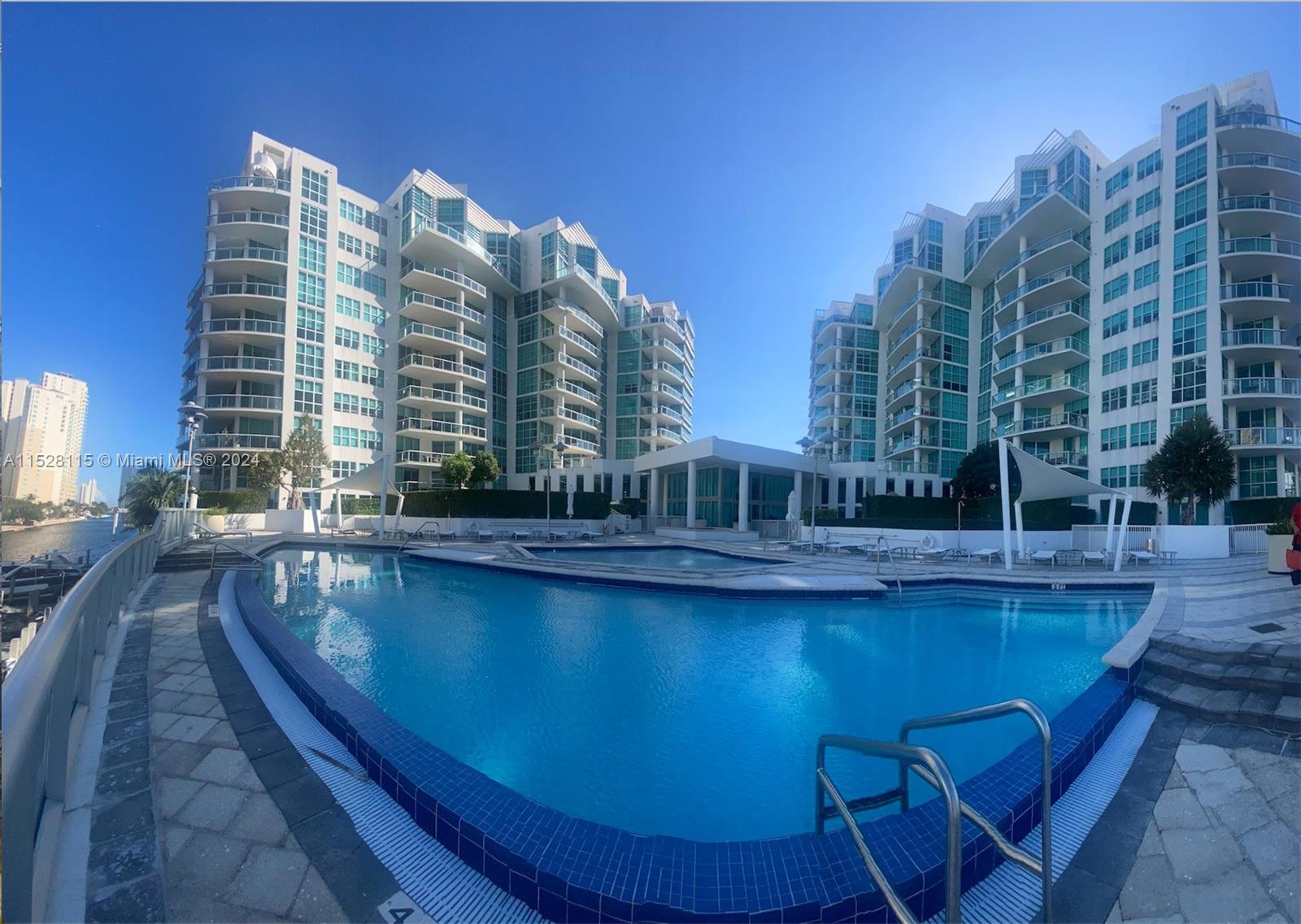 3131 NE 188th St 2-608, Aventura, Florida 33180, 3 Bedrooms Bedrooms, ,2 BathroomsBathrooms,Residential,For Sale,3131 NE 188th St 2-608,A11528115