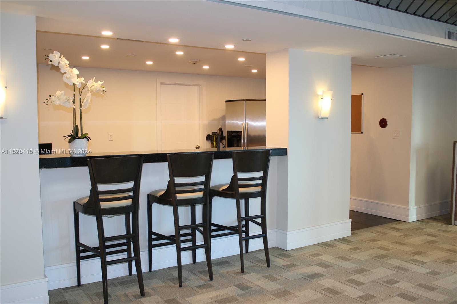 3131 NE 188th St 2-608, Aventura, Florida 33180, 3 Bedrooms Bedrooms, ,2 BathroomsBathrooms,Residential,For Sale,3131 NE 188th St 2-608,A11528115