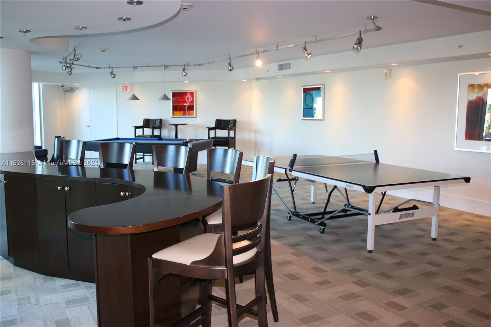 3131 NE 188th St 2-608, Aventura, Florida 33180, 3 Bedrooms Bedrooms, ,2 BathroomsBathrooms,Residential,For Sale,3131 NE 188th St 2-608,A11528115