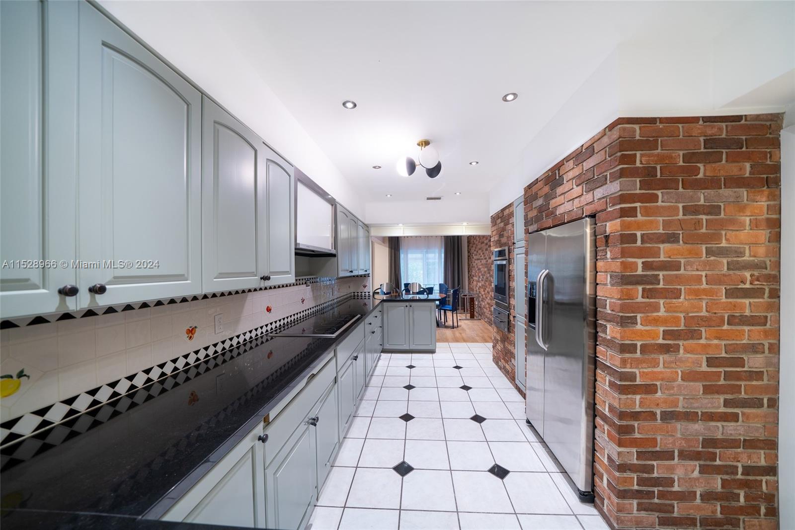 1310 Jackson St 1310, Hollywood, Florida 33019, 3 Bedrooms Bedrooms, ,3 BathroomsBathrooms,Residentiallease,For Rent,1310 Jackson St 1310,A11528966