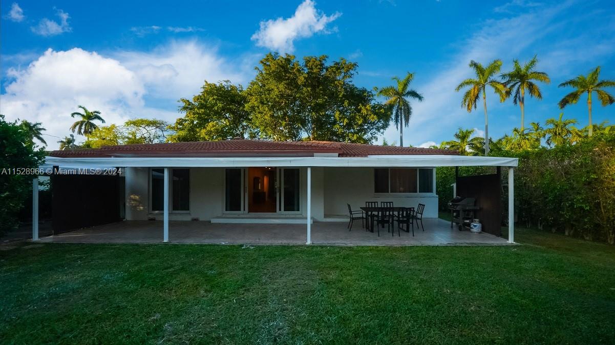 1310 Jackson St 1310, Hollywood, Florida 33019, 3 Bedrooms Bedrooms, ,3 BathroomsBathrooms,Residentiallease,For Rent,1310 Jackson St 1310,A11528966