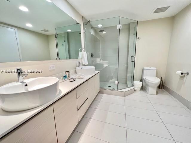 2600 E Hallandale Beach Blvd T2302, Hallandale Beach, Florida 33009, 3 Bedrooms Bedrooms, ,3 BathroomsBathrooms,Residential,For Sale,2600 E Hallandale Beach Blvd T2302,A11528971