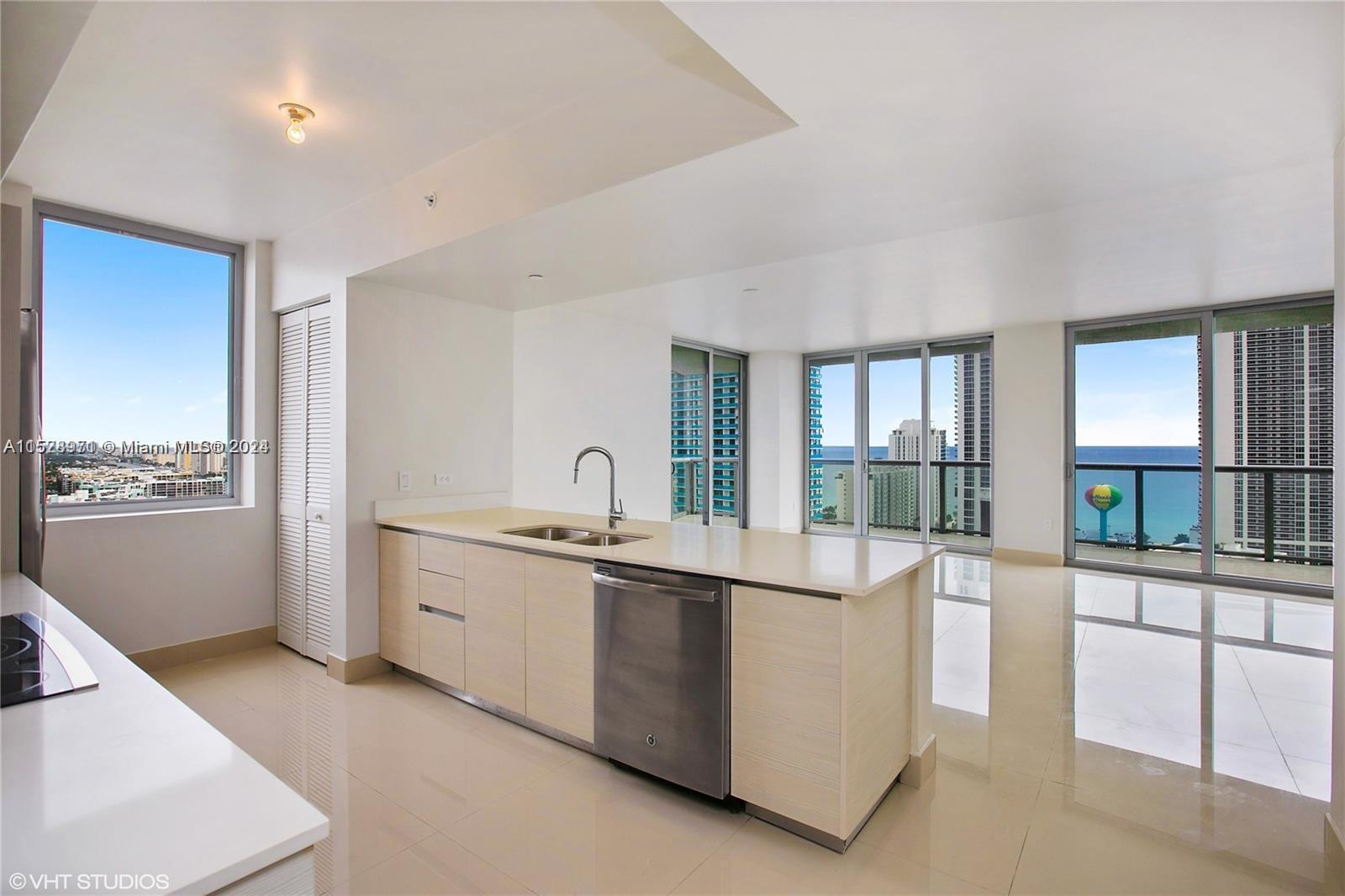 2600 E Hallandale Beach Blvd T2302, Hallandale Beach, Florida 33009, 3 Bedrooms Bedrooms, ,3 BathroomsBathrooms,Residential,For Sale,2600 E Hallandale Beach Blvd T2302,A11528971