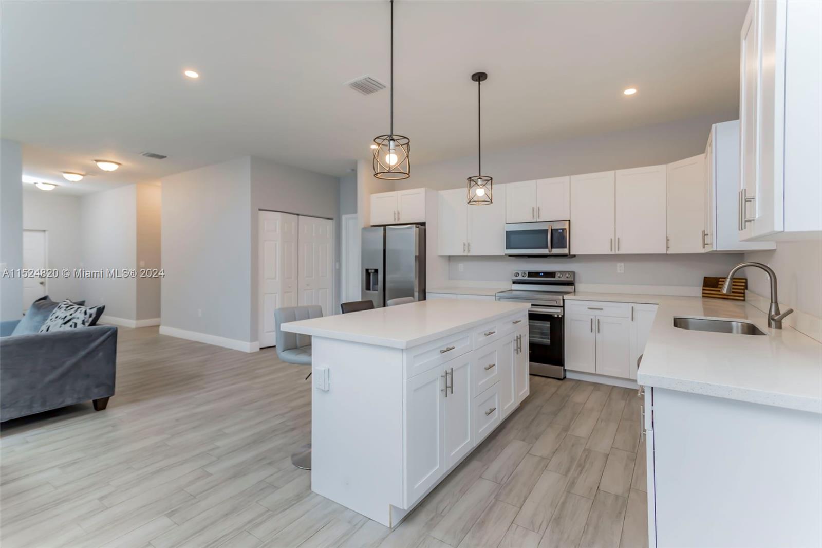 830 NW 27th Ave, Fort Lauderdale, Florida 33311, 3 Bedrooms Bedrooms, ,2 BathroomsBathrooms,Residential,For Sale,830 NW 27th Ave,A11524820