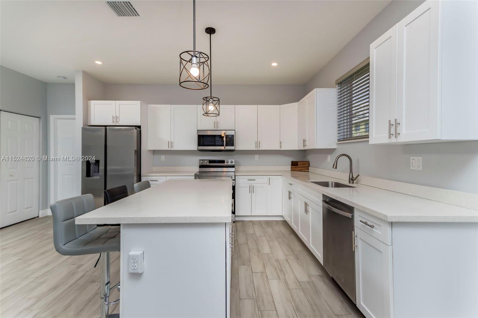 830 27th Ave, Fort Lauderdale, FL, 33311 United States, 3 Bedrooms Bedrooms, ,2 BathroomsBathrooms,Residential,For Sale,27th Ave,A11524820