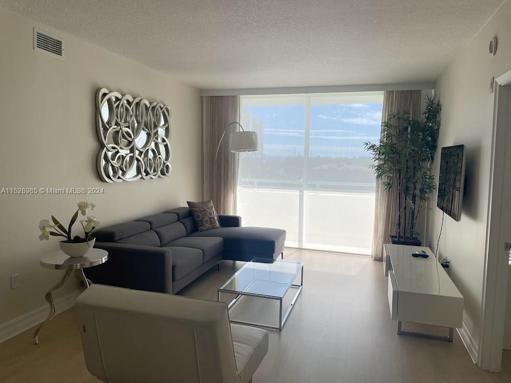 2775 NE 187th St 517, Aventura, Florida 33180, 2 Bedrooms Bedrooms, ,2 BathroomsBathrooms,Residentiallease,For Rent,2775 NE 187th St 517,A11528985