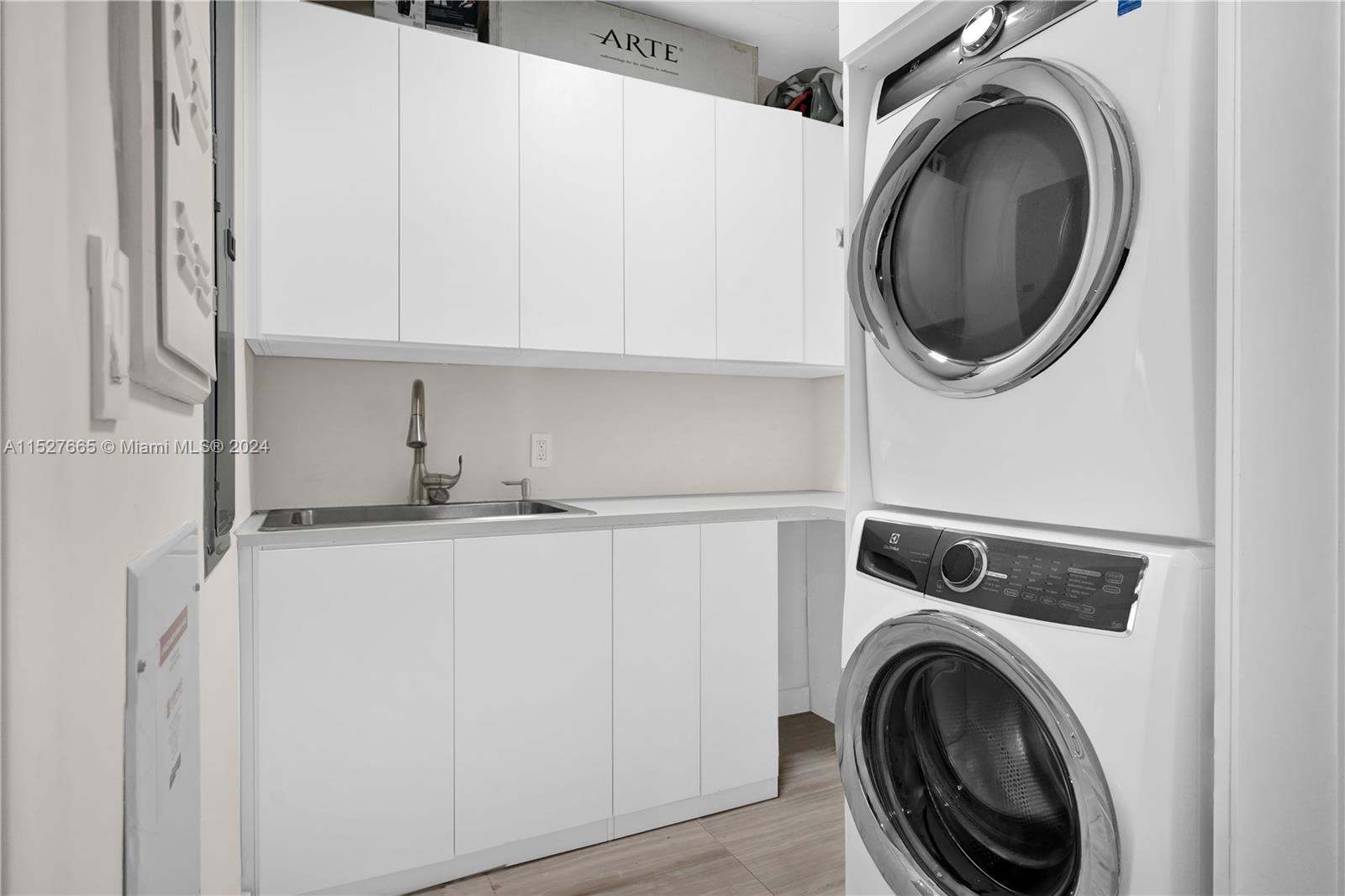 4701 Meridian Ave, Miami Beach, FL, 33140 United States, 3 Bedrooms Bedrooms, ,3 BathroomsBathrooms,Residential,For Sale,Meridian Ave,A11527665