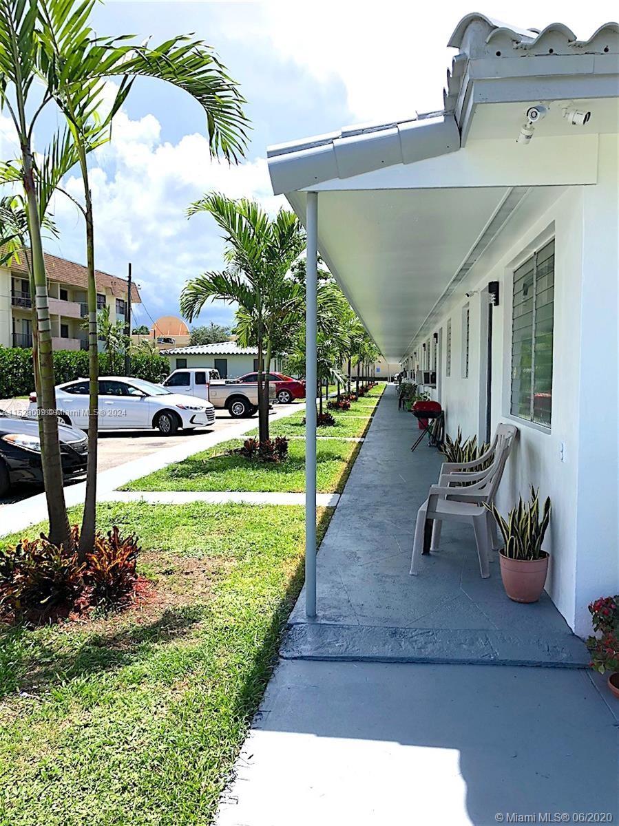 9050 NE 8th Ave 12, Miami Shores, Florida 33138, ,1 BathroomBathrooms,Residentiallease,For Rent,9050 NE 8th Ave 12,A11529009