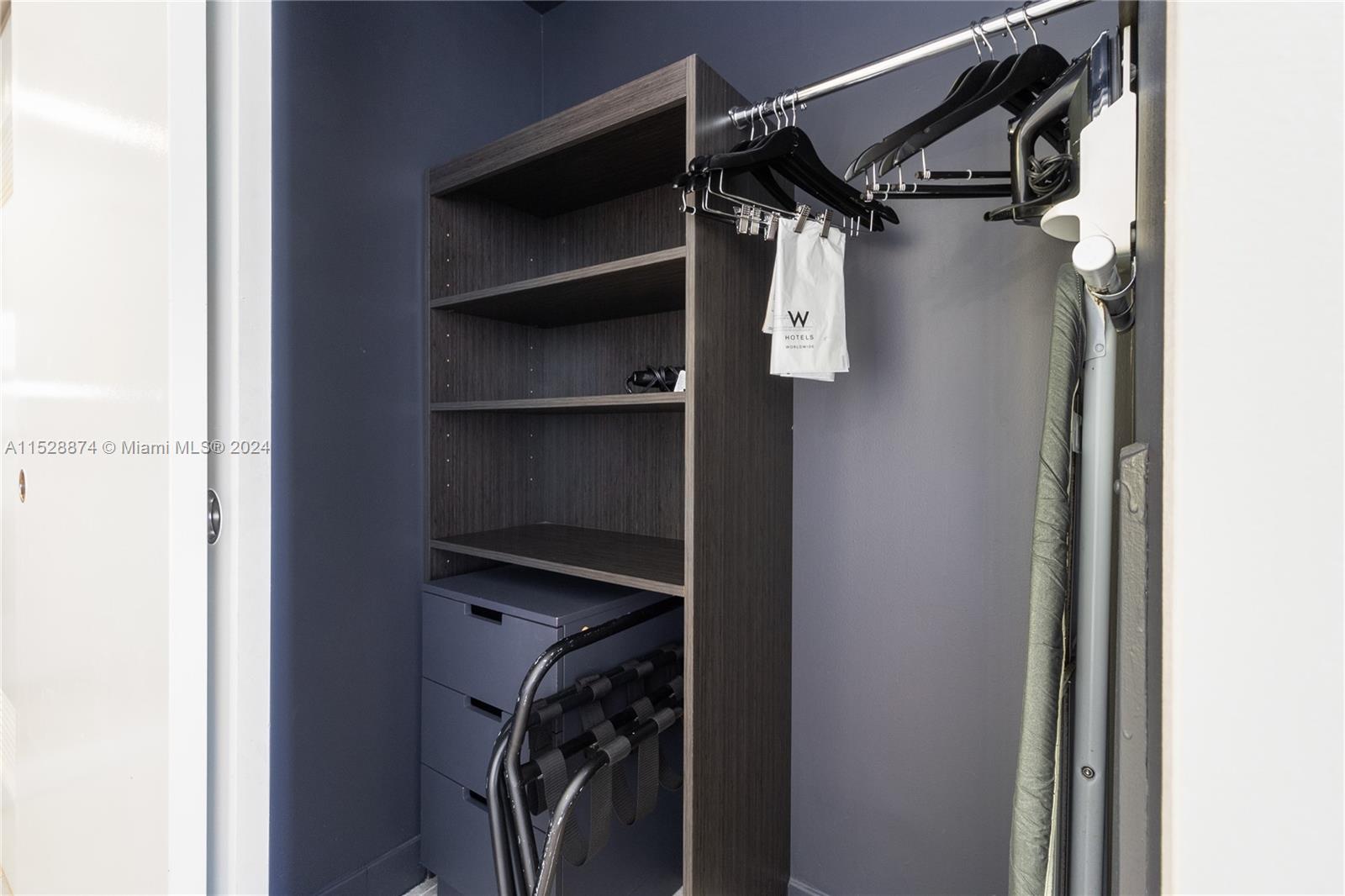 3101 Bayshore Dr, Fort Lauderdale, FL, 33304 United States, 2 Bedrooms Bedrooms, ,2 BathroomsBathrooms,Residential,For Sale,Bayshore Dr,A11528874