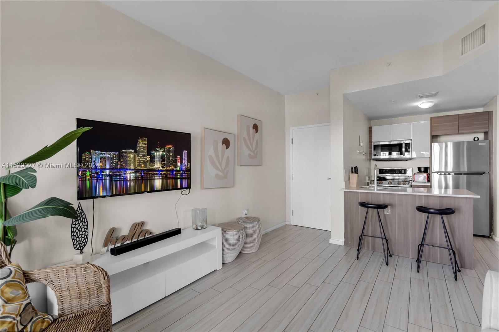 481 NE 29th St 601, Miami, Florida 33137, 2 Bedrooms Bedrooms, ,2 BathroomsBathrooms,Residential,For Sale,481 NE 29th St 601,A11529027