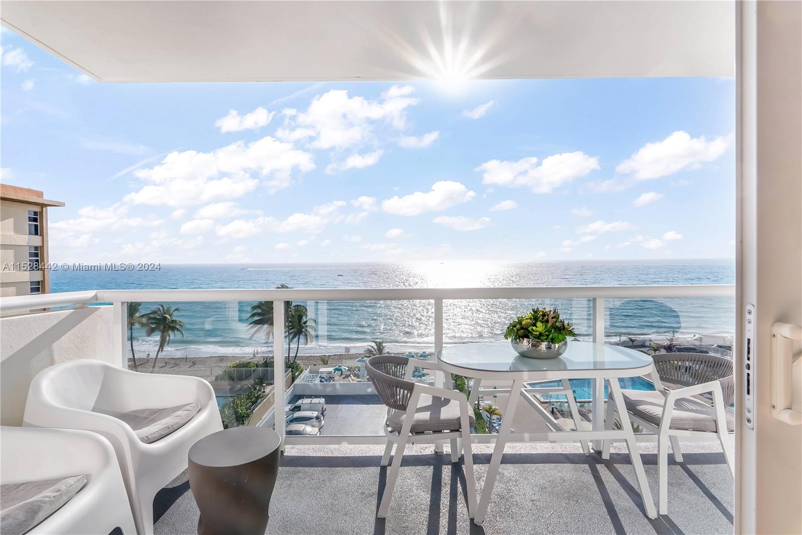 Dividing Sliding Wall can be used open or closed