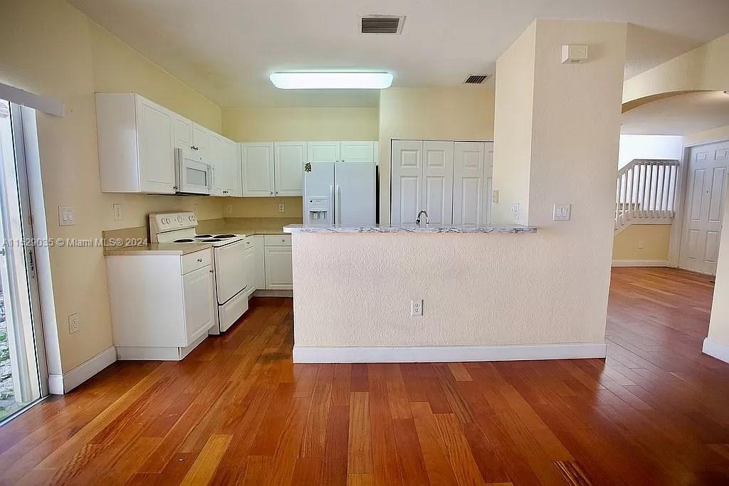 1550 NE 33rd Ave 103-8, Homestead, Florida 33033, 3 Bedrooms Bedrooms, ,3 BathroomsBathrooms,Residential,For Sale,1550 NE 33rd Ave 103-8,A11529035