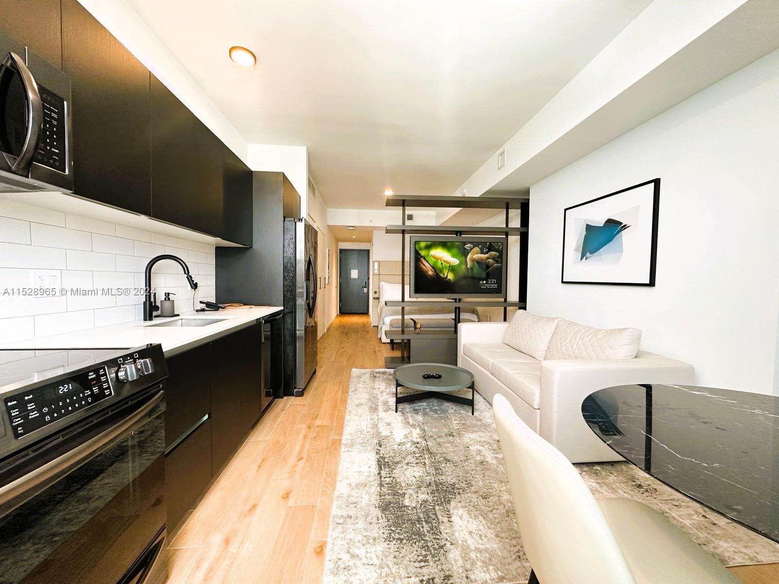 398 NE 5th St 3708, Miami, Florida 33132, 1 Bedroom Bedrooms, ,1 BathroomBathrooms,Residentiallease,For Rent,398 NE 5th St 3708,A11528965