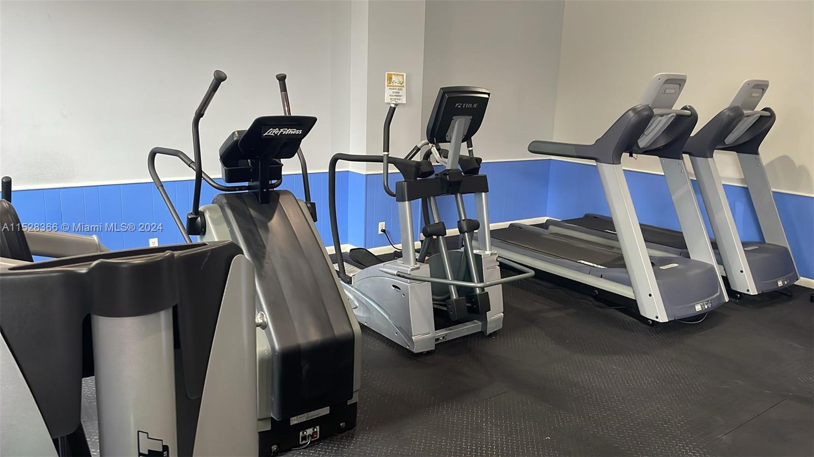 4250 Galt Ocean Dr, Fort Lauderdale, FL, 33308 United States, 2 Bedrooms Bedrooms, ,2 BathroomsBathrooms,Residential,For Sale,Galt Ocean Dr,A11528366