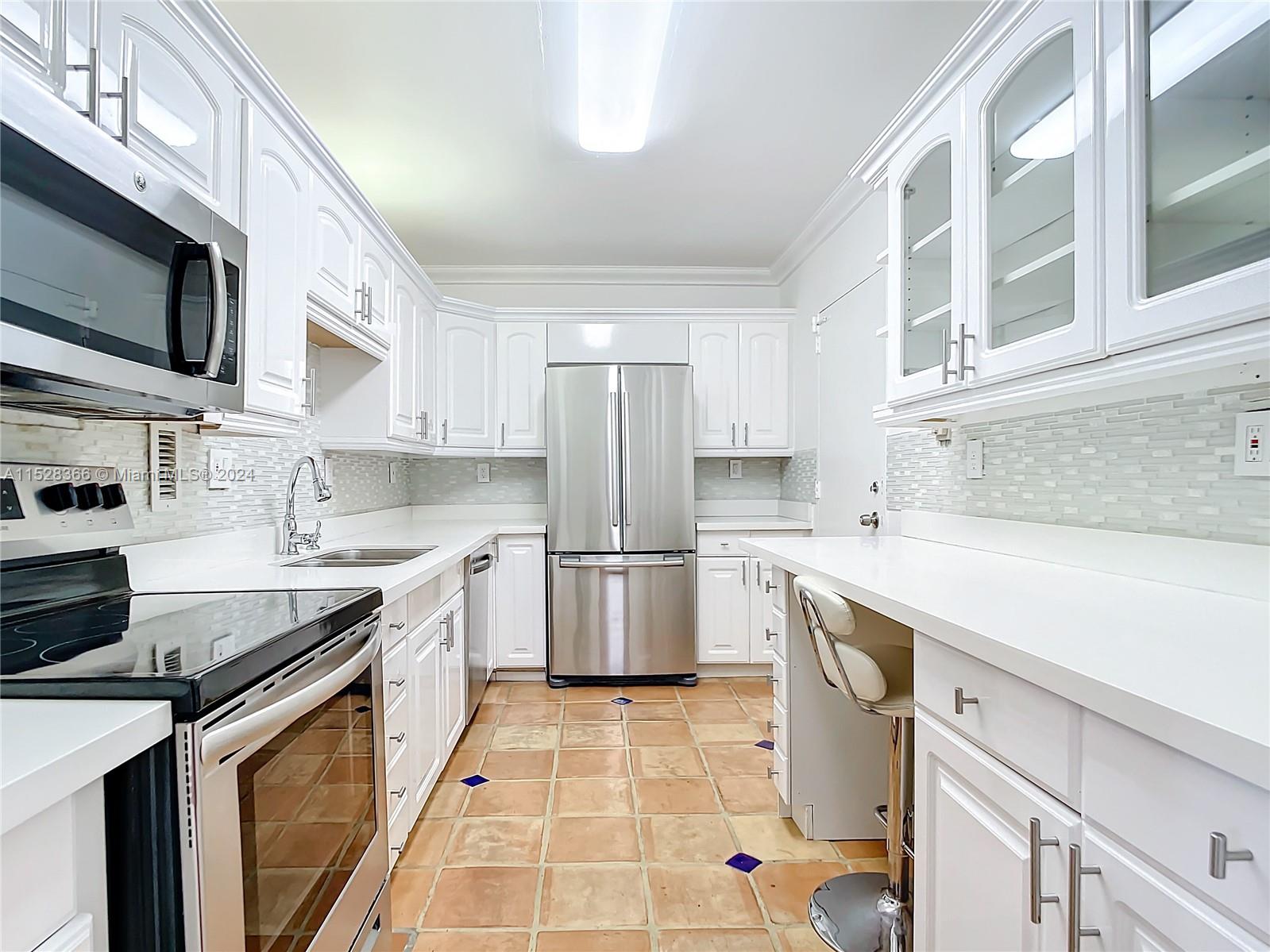 4250 Galt Ocean Dr, Fort Lauderdale, FL, 33308 United States, 2 Bedrooms Bedrooms, ,2 BathroomsBathrooms,Residential,For Sale,Galt Ocean Dr,A11528366