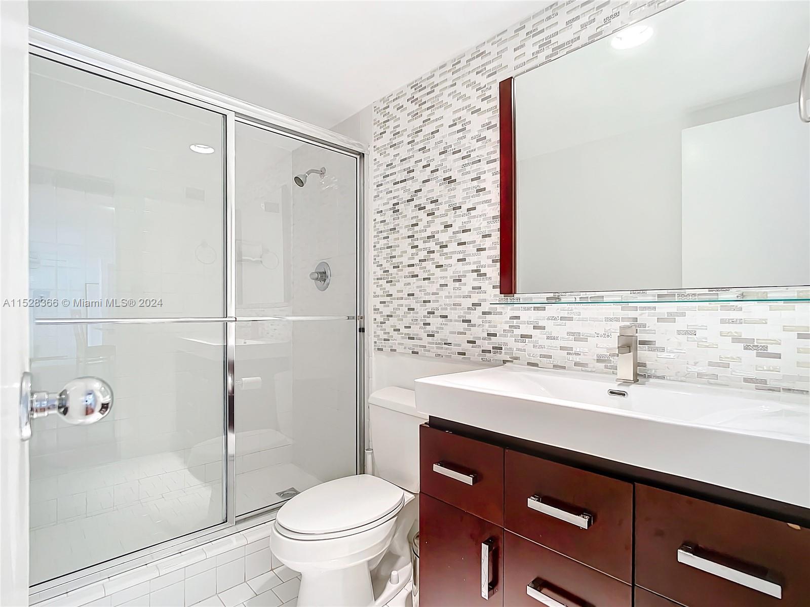 4250 Galt Ocean Dr, Fort Lauderdale, FL, 33308 United States, 2 Bedrooms Bedrooms, ,2 BathroomsBathrooms,Residential,For Sale,Galt Ocean Dr,A11528366