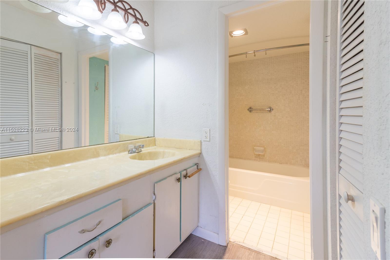 9301 Lime Bay Blvd 312, Tamarac, Florida 33321, 2 Bedrooms Bedrooms, ,2 BathroomsBathrooms,Residential,For Sale,9301 Lime Bay Blvd 312,A11528223
