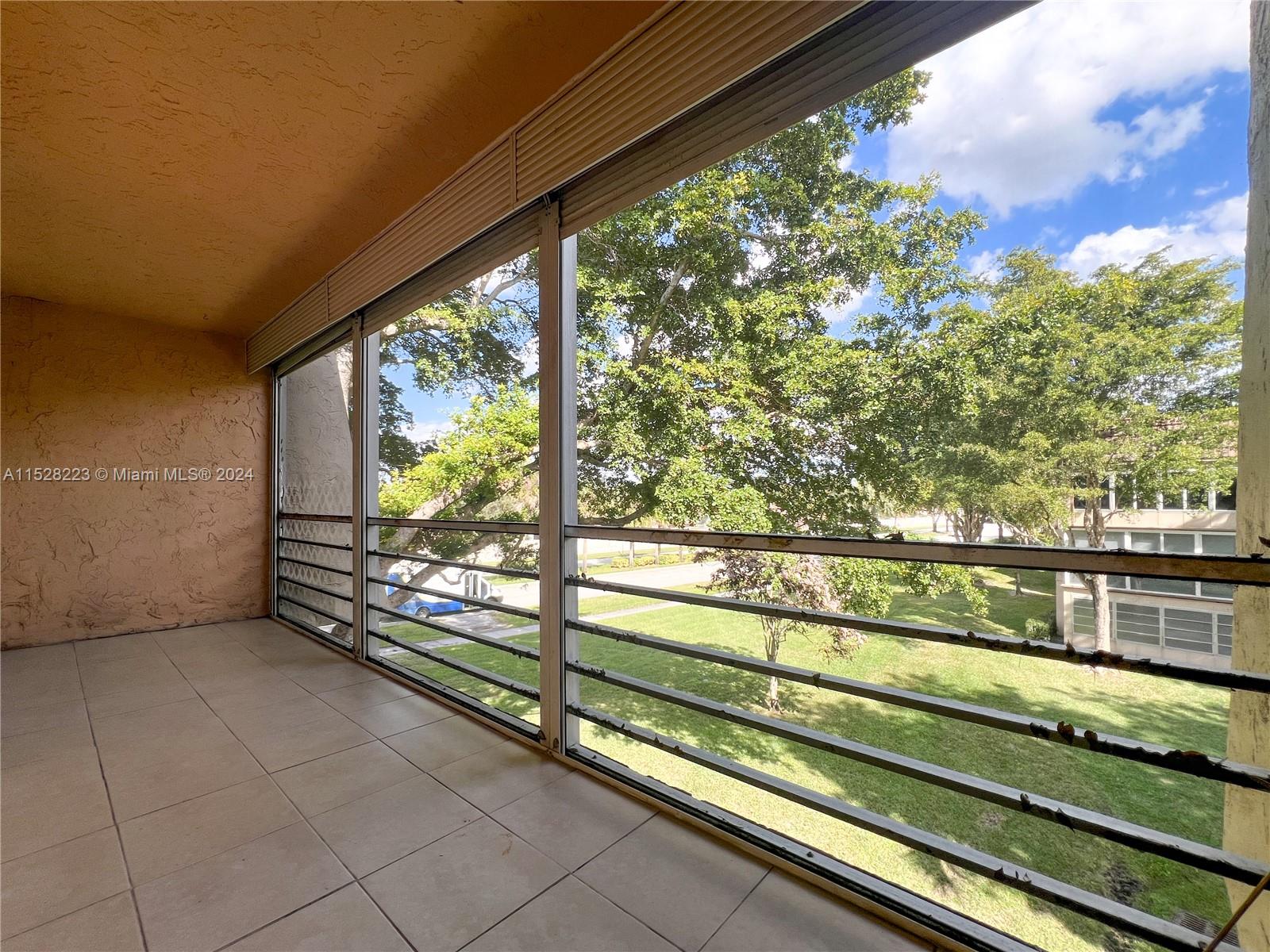 9301 Lime Bay Blvd 312, Tamarac, Florida 33321, 2 Bedrooms Bedrooms, ,2 BathroomsBathrooms,Residential,For Sale,9301 Lime Bay Blvd 312,A11528223