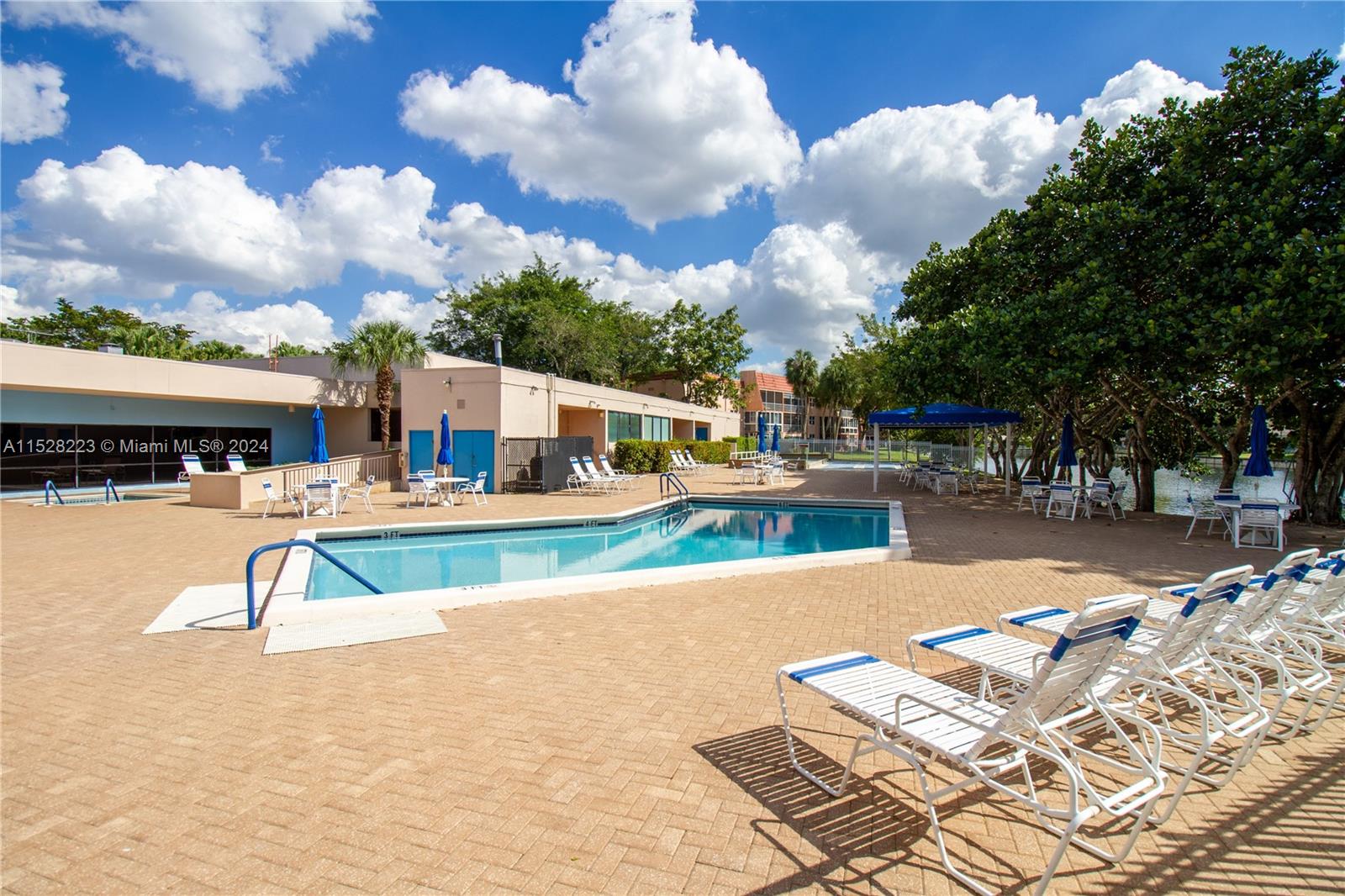 9301 Lime Bay Blvd 312, Tamarac, Florida 33321, 2 Bedrooms Bedrooms, ,2 BathroomsBathrooms,Residential,For Sale,9301 Lime Bay Blvd 312,A11528223