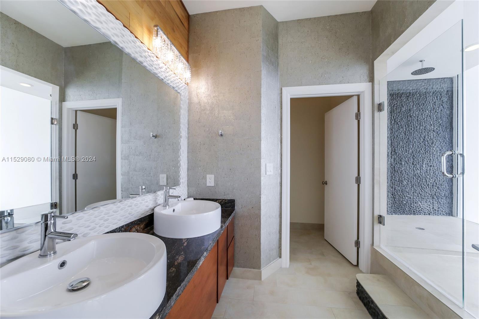 2020 N Bayshore Dr 3405-3406, Miami, Florida 33137, 4 Bedrooms Bedrooms, ,4 BathroomsBathrooms,Residentiallease,For Rent,2020 N Bayshore Dr 3405-3406,A11529080