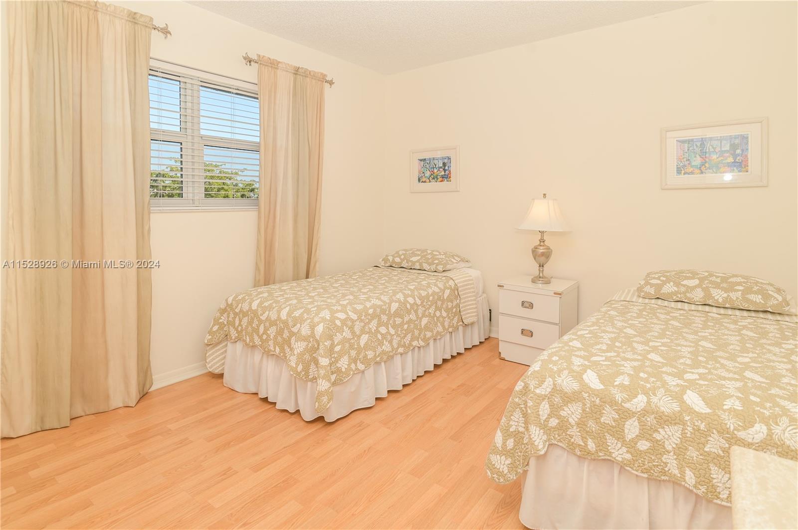 314 SE 10th St 403, Dania Beach, Florida 33004, 2 Bedrooms Bedrooms, ,2 BathroomsBathrooms,Residential,For Sale,314 SE 10th St 403,A11528926