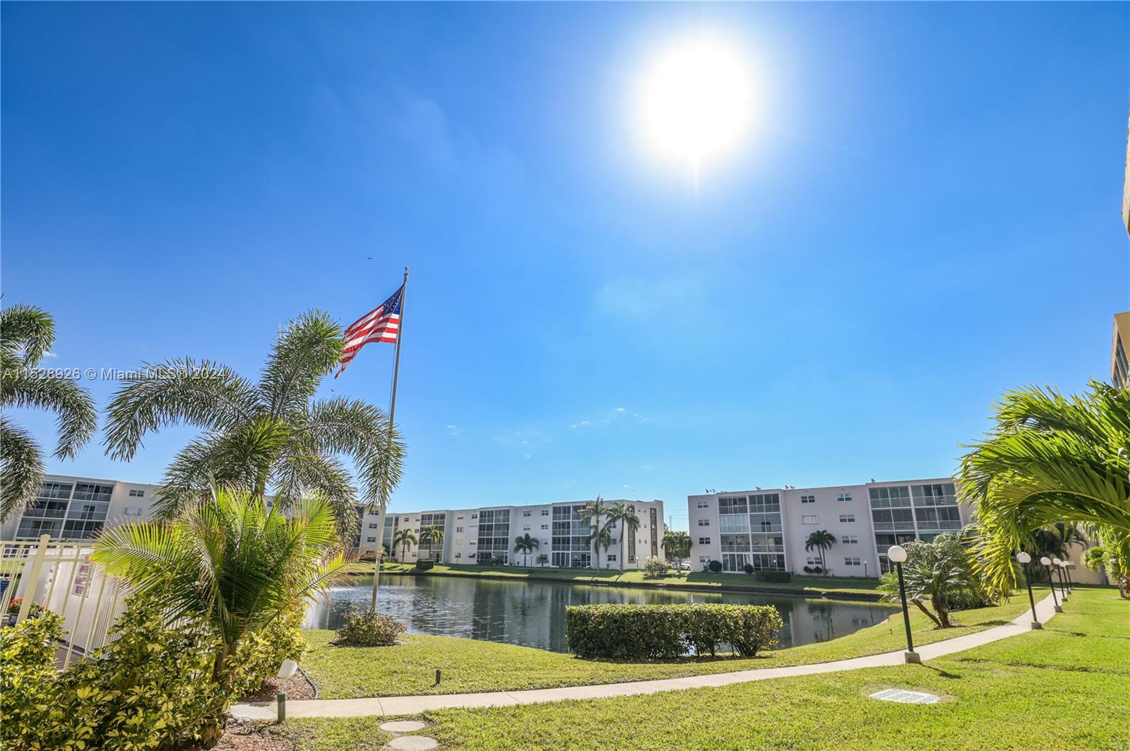 314 SE 10th St 403, Dania Beach, Florida 33004, 2 Bedrooms Bedrooms, ,2 BathroomsBathrooms,Residential,For Sale,314 SE 10th St 403,A11528926