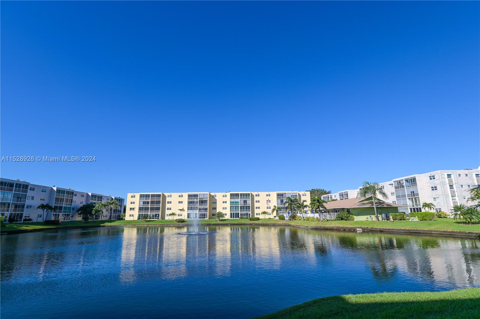 314 SE 10th St 403, Dania Beach, Florida 33004, 2 Bedrooms Bedrooms, ,2 BathroomsBathrooms,Residential,For Sale,314 SE 10th St 403,A11528926