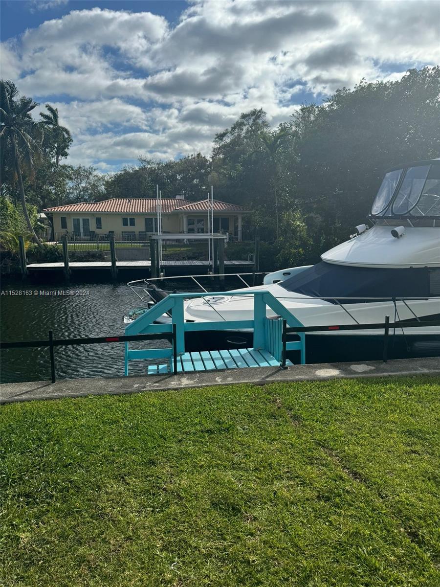 1316 NE 105th St 104, Miami Shores, Florida 33138, 2 Bedrooms Bedrooms, ,2 BathroomsBathrooms,Residentiallease,For Rent,1316 NE 105th St 104,A11528163