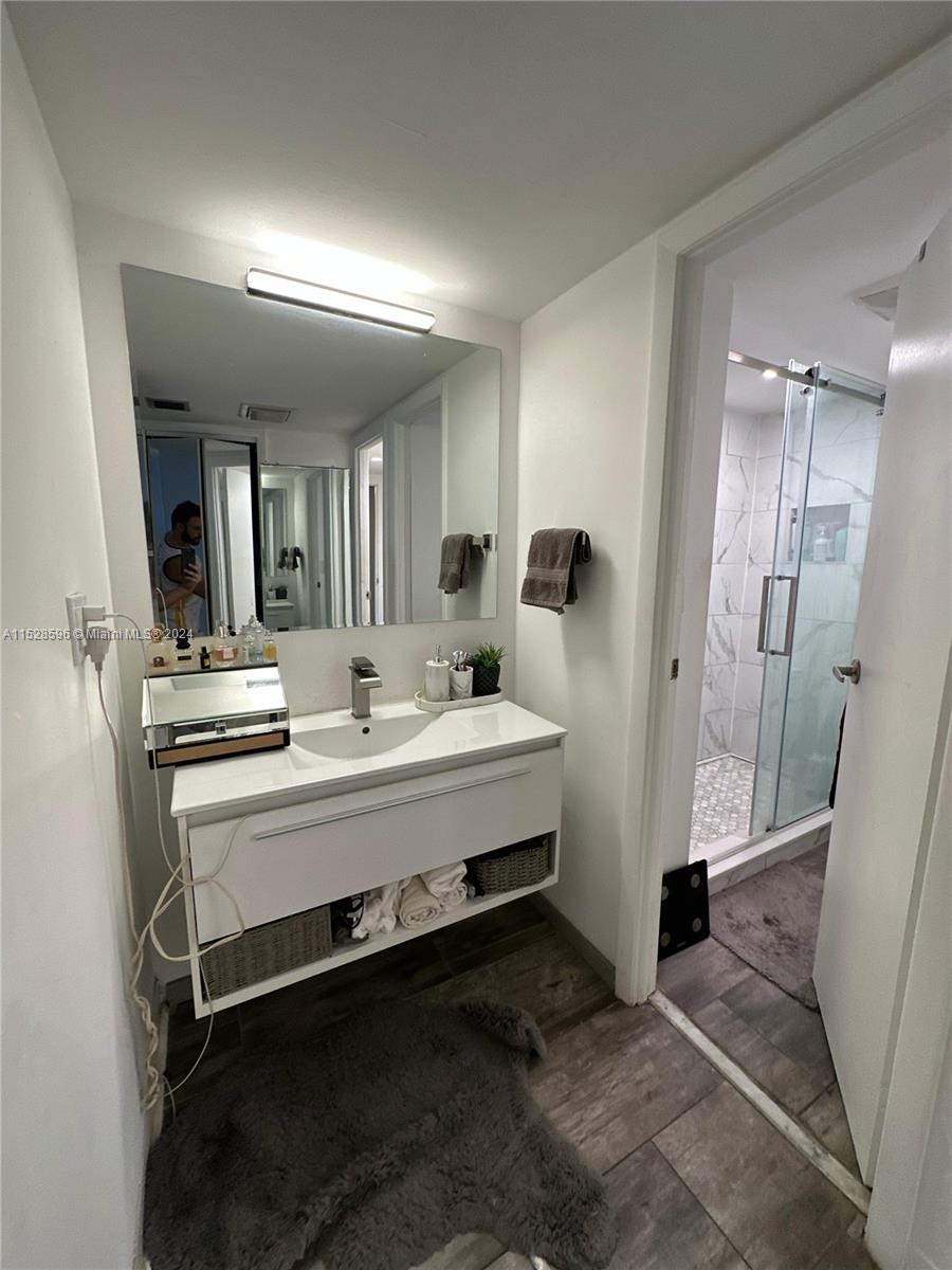 20301 W Country Club Dr 2427, Aventura, Florida 33180, 1 Bedroom Bedrooms, ,1 BathroomBathrooms,Residentiallease,For Rent,20301 W Country Club Dr 2427,A11528596