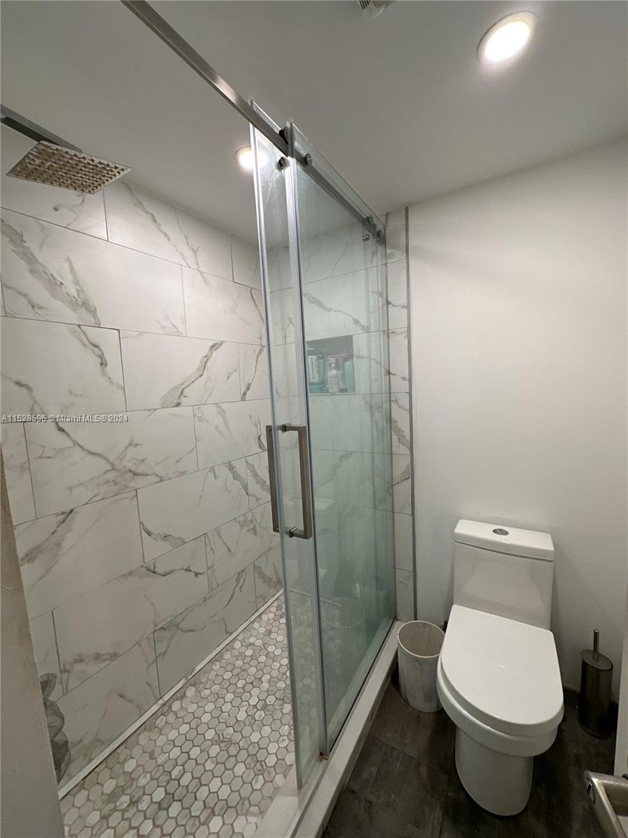 20301 W Country Club Dr 2427, Aventura, Florida 33180, 1 Bedroom Bedrooms, ,1 BathroomBathrooms,Residentiallease,For Rent,20301 W Country Club Dr 2427,A11528596