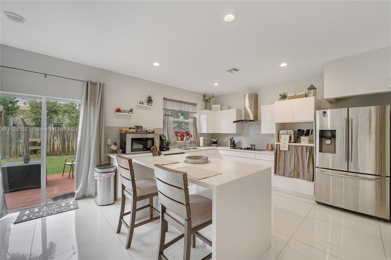 2944 NE 2nd Dr, Homestead, Florida 33033, 3 Bedrooms Bedrooms, ,2 BathroomsBathrooms,Residentiallease,For Rent,2944 NE 2nd Dr,A11528355