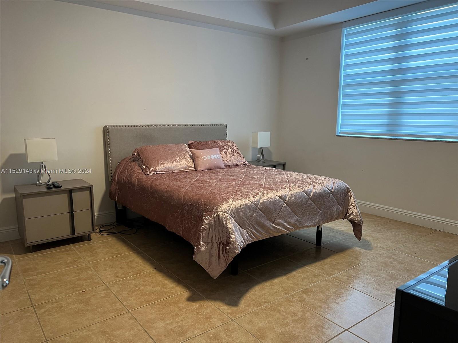 19900 E Country Club Dr 318, Aventura, Florida 33180, 2 Bedrooms Bedrooms, ,2 BathroomsBathrooms,Residentiallease,For Rent,19900 E Country Club Dr 318,A11529143