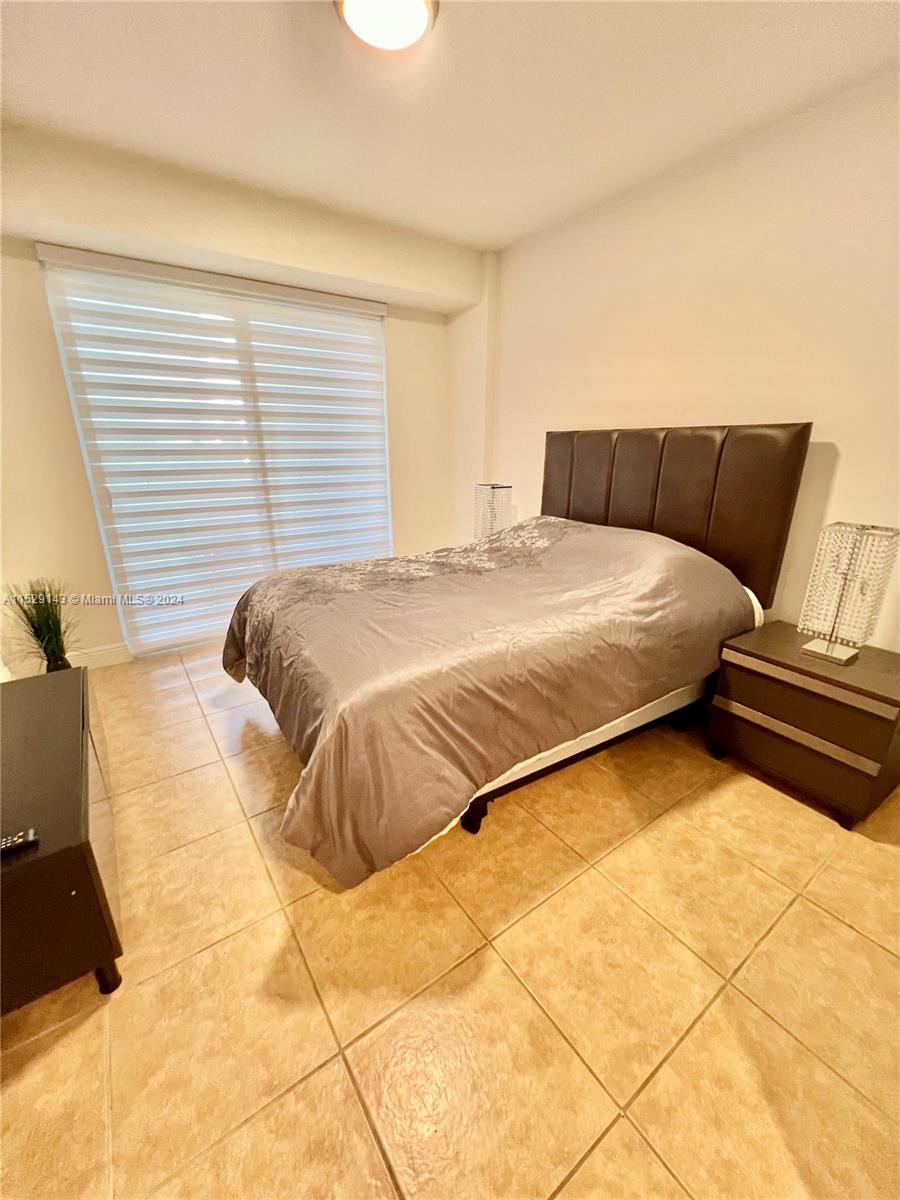 19900 E Country Club Dr 318, Aventura, Florida 33180, 2 Bedrooms Bedrooms, ,2 BathroomsBathrooms,Residentiallease,For Rent,19900 E Country Club Dr 318,A11529143