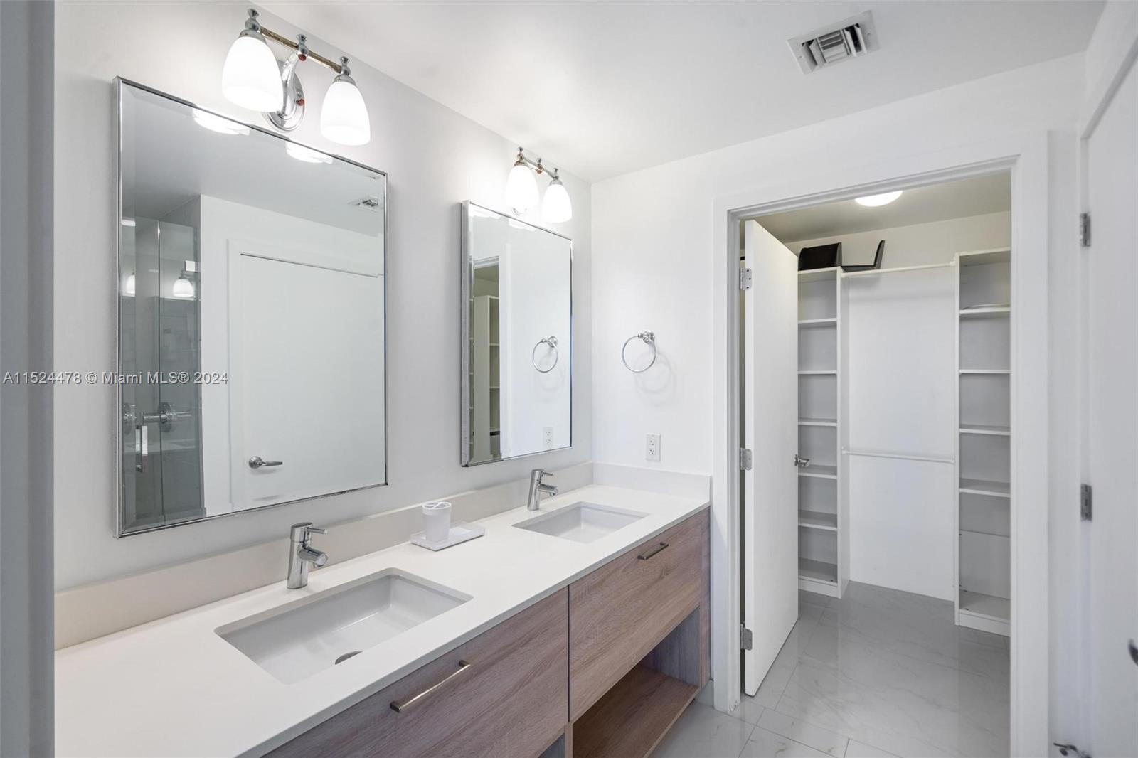16385 Biscayne Blvd 1216, North Miami Beach, Florida 33160, 2 Bedrooms Bedrooms, ,2 BathroomsBathrooms,Residentiallease,For Rent,16385 Biscayne Blvd 1216,A11524478