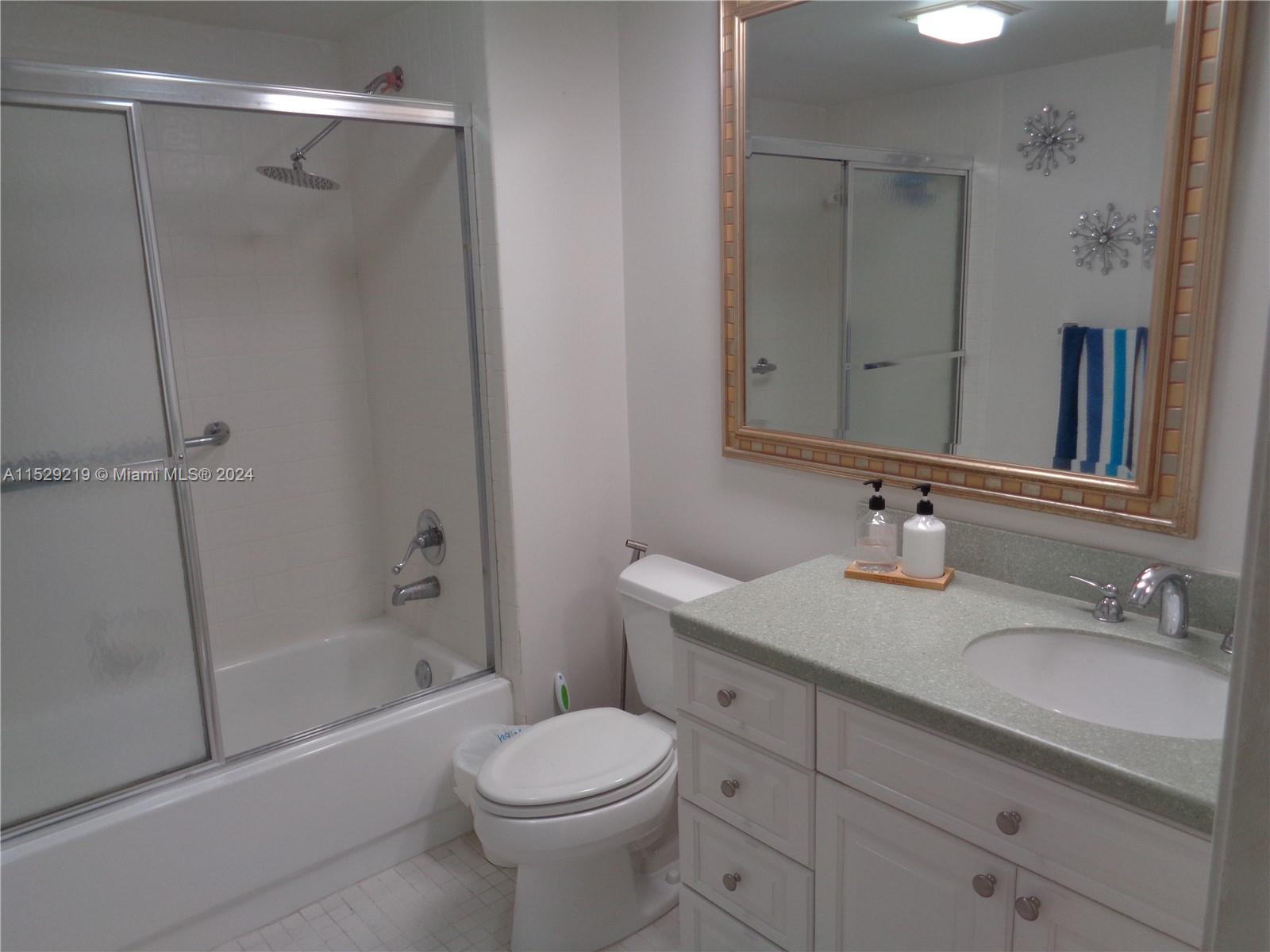 900 125th Way, Pembroke Pines, FL, 33027 United States, 2 Bedrooms Bedrooms, ,2 BathroomsBathrooms,Residential,For Sale,125th Way,A11529219