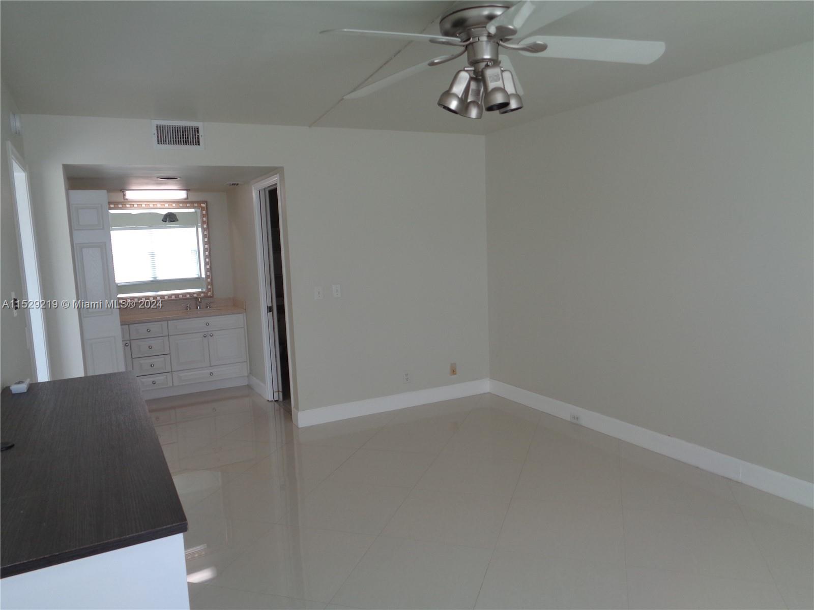 900 125th Way, Pembroke Pines, FL, 33027 United States, 2 Bedrooms Bedrooms, ,2 BathroomsBathrooms,Residential,For Sale,125th Way,A11529219